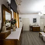 Apartment Palazzo Cervesato Appartamento: Maria Luisa *
